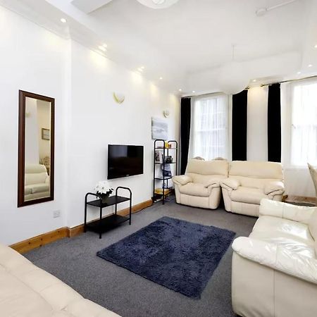 Joivy 3 Bed Flat In Old Town, Close To Grassmarket EDI Exterior foto